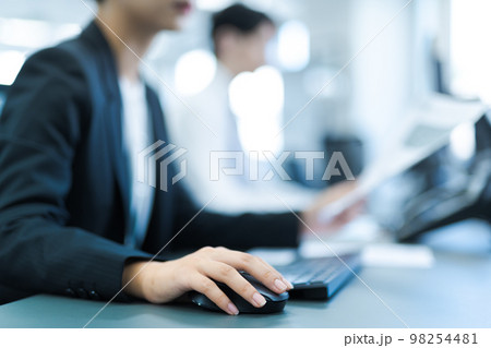 ビジネスシーン ビジネスシーン 98254481