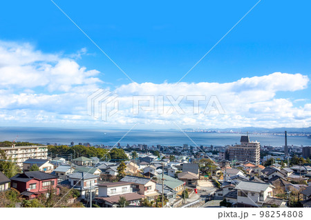 別府市からの別府湾と大分市の眺望 98254808