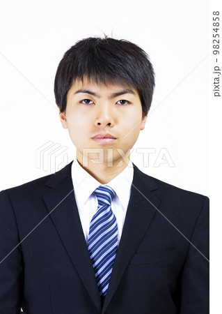 男性の証明写真の写真素材 [98254858] - PIXTA