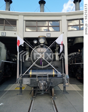 正月の蒸気機関車 正月の蒸気機関車 98258373