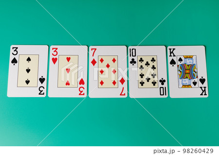 ポーカーの役ワンペア 98260429
