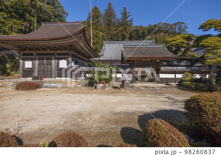 天恩寺 (岡崎市) 仏殿と山門 天恩寺 (岡崎市) 仏殿と山門 98260837