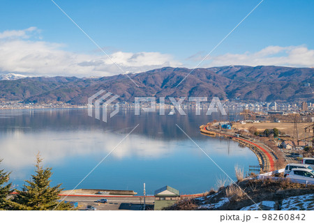 【諏訪湖SA上りから撮影】諏訪湖の風景【冬】 【諏訪湖SA上りから撮影】諏訪湖の風景【冬】 98260842