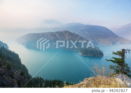 Mountains lake Mountains lake 98262827