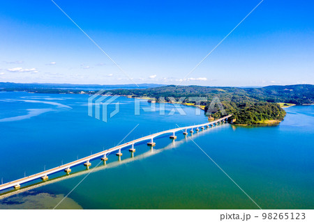 能登島大橋と能登島(石川県) 能登島大橋と能登島(石川県) 98265123