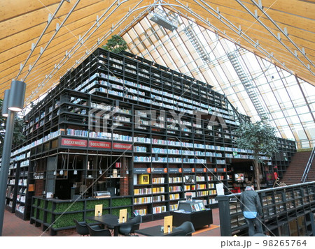オランダ、ピラミッドのような図書館、Book Mountain(3) オランダ、ピラミッドのような図書館、Book Mountain(3) 98265764