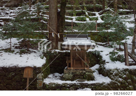 奥宮の末社の風景_貴船神社 奥宮の末社の風景_貴船神社 98266027