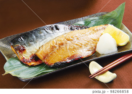 日本食焼き魚料理 日本食焼き魚料理 98266858