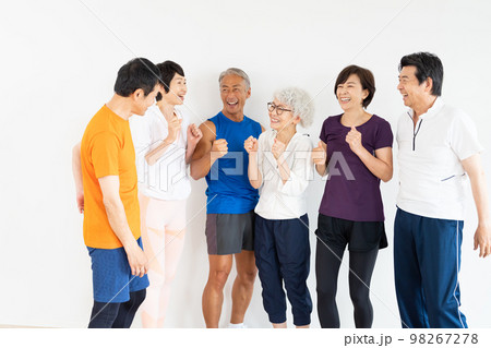 ミドル世代　スポーツクラブ 98267278