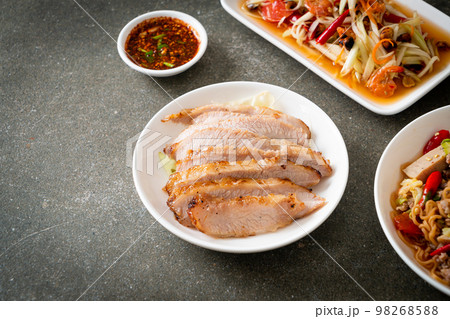 Thai Grilled Pork Neck with Spicy Dipping Sauce 98268588