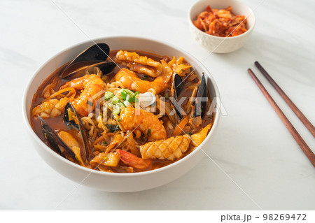 Jjamppong - Korean Seafood Noodle Soup Jjamppong - Korean Seafood Noodle Soup 98269472