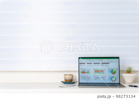 市場調査　海外市場　商圏分析　マーケティングリサーチ　世界地図 98273134