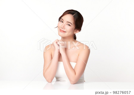 Beautiful young asian woman with clean fresh skin on white background, Face care, Facial treatment, Cosmetology, beauty and spa, Asian women portrait. 98276057