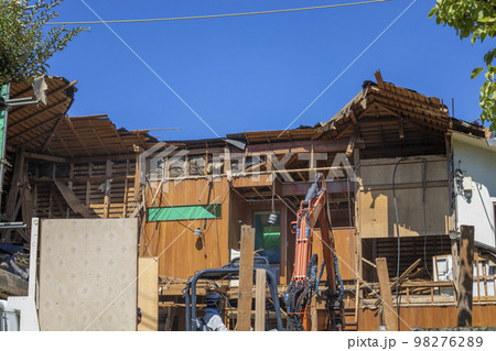 リフォーム工事　解体現場 外観 98276289
