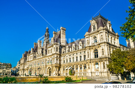 City Hall or Hotel de Ville in Paris, the capital of France City Hall or Hotel de Ville in Paris, the capital of France 98278102