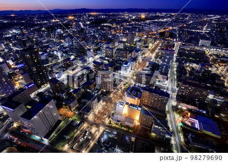 浜松市　アクトタワーから眺める浜松市街の夜景（三方ヶ原方面） 98279690