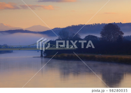 岩手県北上市 晩秋の展勝地公園 岩手県北上市 晩秋の展勝地公園 98280035