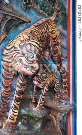 中国仏教寺院（マラッカ 青雲亭寺院） 98280582