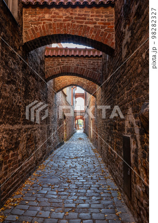 Medieval Alleyway in Old Town of Elblag in Poland 98282327