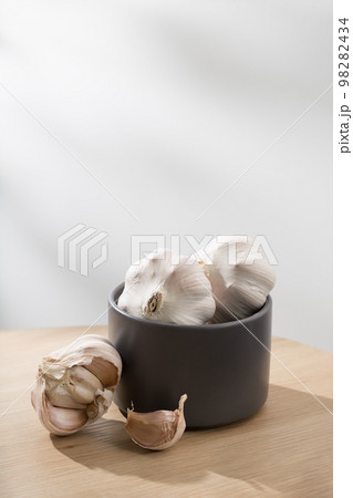 Garlic 98282434