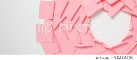 Concept of Valentine's day, heart, top view 98283256