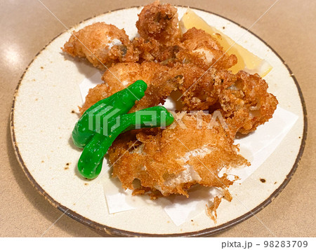 ふぐ皮のから揚げ 98283709