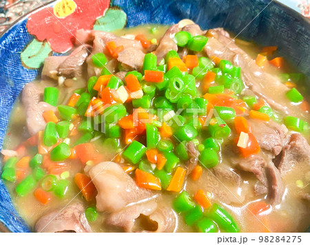 中国四川料理・酸湯肥牛(牛肉の辛酸旨煮) 中国四川料理・酸湯肥牛(牛肉の辛酸旨煮) 98284275
