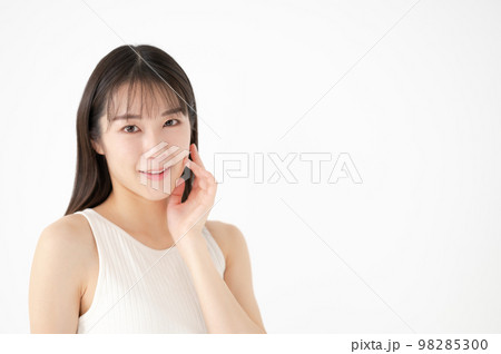 女性　美容　白バック 98285300