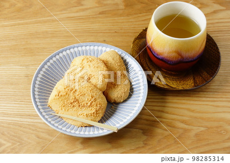 あべかわ餅　和菓子 98285314