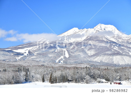 妙高山方面を望む(新潟県妙高市)【2023.1】 妙高山方面を望む(新潟県妙高市)【2023.1】 98286982
