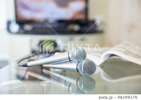 カラオケイメージ・カラオケボックス 98299376