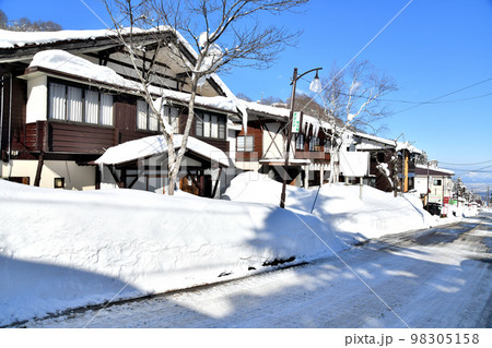 関温泉街(新潟県妙高市)【2023.1】 98305158
