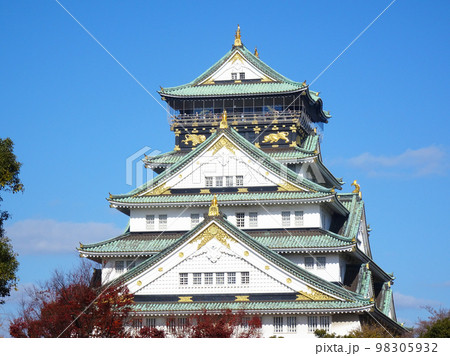 大阪城の天守閣(大阪府大阪市中央区) 2022年11月 98305932