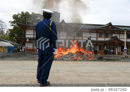 護国神社 とんど 護国神社 とんど 98307260