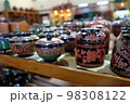 ミャンマー・バガンの漆の手工芸品 98308122