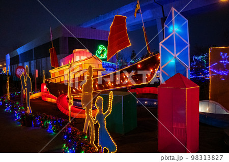 台湾ランタンフェスティバル　春節　桃園市開催 98313827