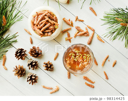 Pine cone tea Pine cone tea 98314425