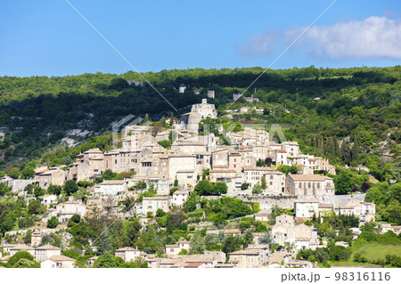 village of Simiane-la-Rotonde,  Alpes-de-Haute-Provence, France village of Simiane-la-Rotonde,  Alpes-de-Haute-Provence, France 98316116