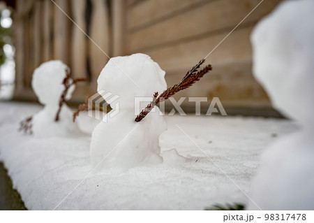 雪だるま 98317478
