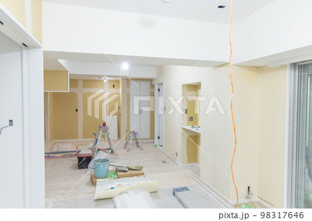 リノベーション 98317646