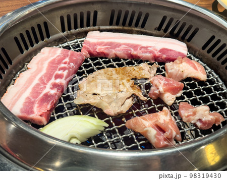 あぶる 網焼 焼く 98319430