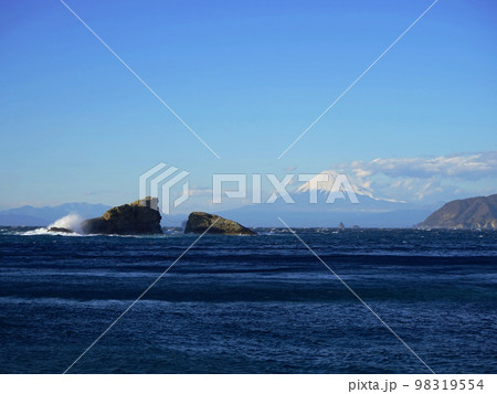 富士山と風の荒海 2月風景・富士山684牛着岩・雲見海岸展望H4.3 富士山と風の荒海 2月風景・富士山684牛着岩・雲見海岸展望H4.3 98319554
