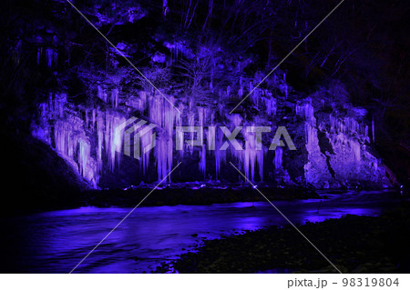 氷柱ライトアップ <三十槌の氷柱> 氷柱ライトアップ <三十槌の氷柱> 98319804