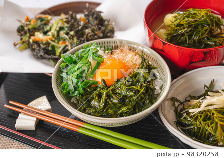 スーパーフード　アカモク料理 98320258