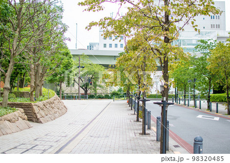 東京しごとセンター前／東京都千代田区 98320485