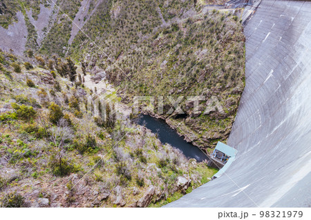 Tumut Pond Dam in New South Wales Australia 98321979