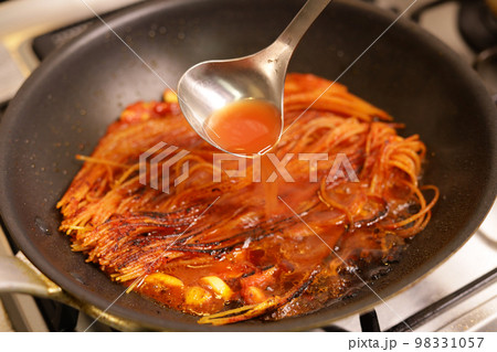 暗殺者のスパゲッティ 98331057