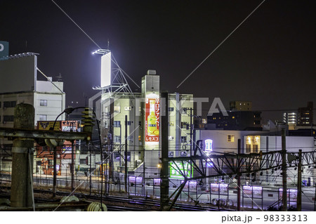 広島 線路越しのカープロード 広島県広島市 広島 線路越しのカープロード 広島県広島市 98333313