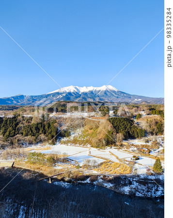 柳又ビューポイントから望む冬の御嶽山 柳又ビューポイントから望む冬の御嶽山 98335284