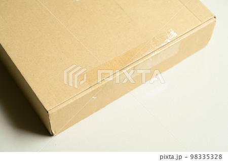 brown box packaging for shipping, paper textured brown box packaging for shipping, paper textured 98335328